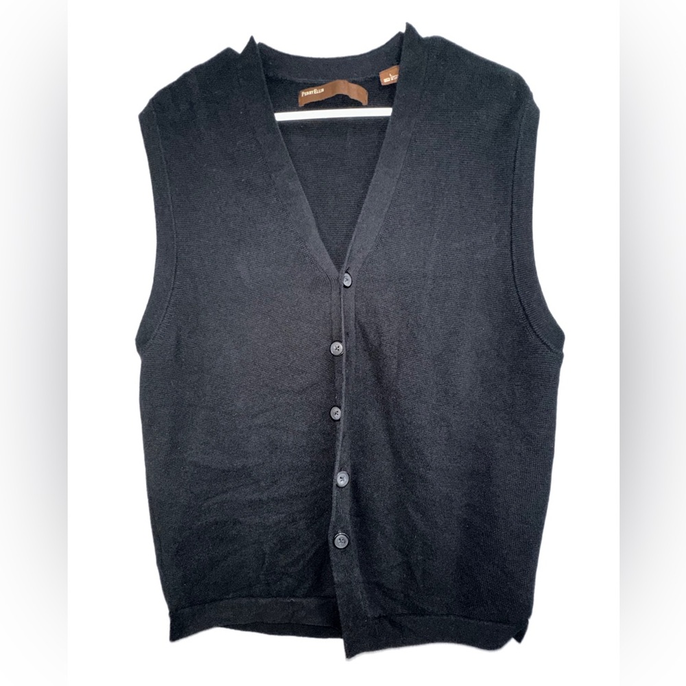 💙❤️ Perry Ellis Men’s sweater vest